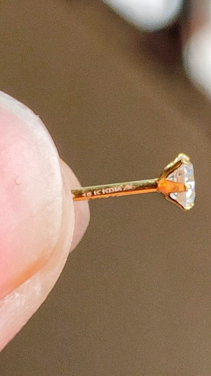 Hallmarked 1 Stone Nosepin 4ct (Medium size)